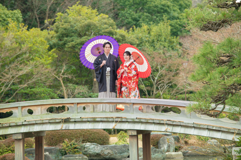 冬季でも映える景観の太鼓橋