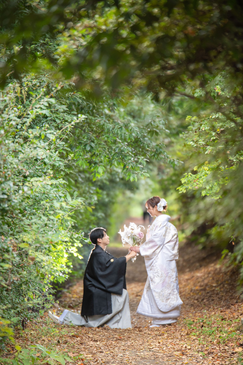 緑のトンネルでプロポーズショット