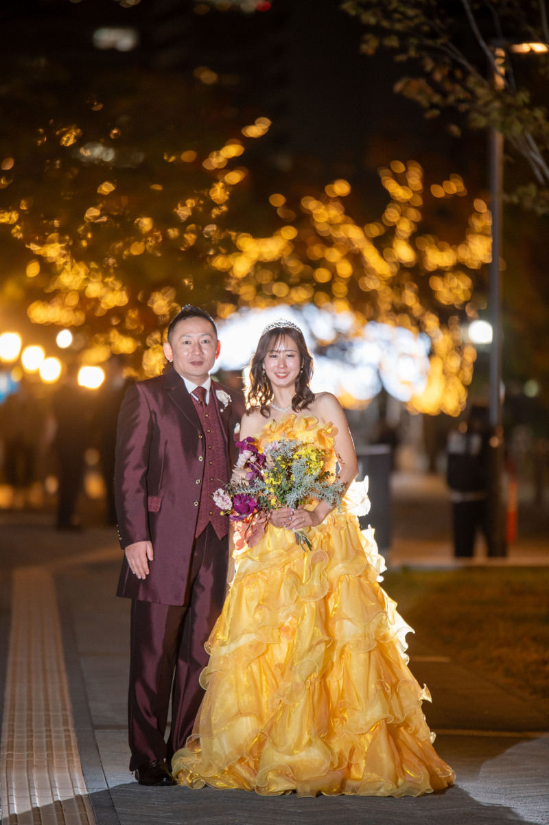 ラストはカラードレスに着替えていただきナイト撮影