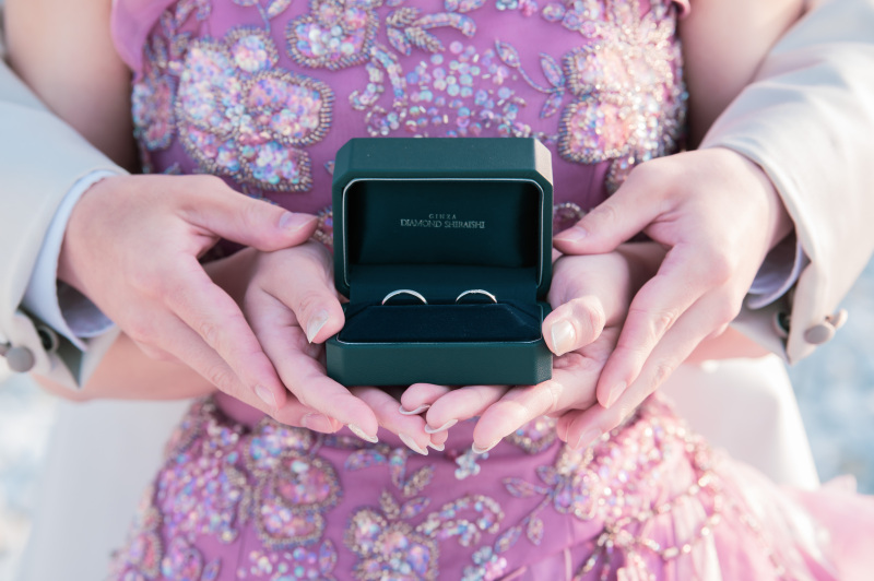 今回カラードレスでの撮影でございました