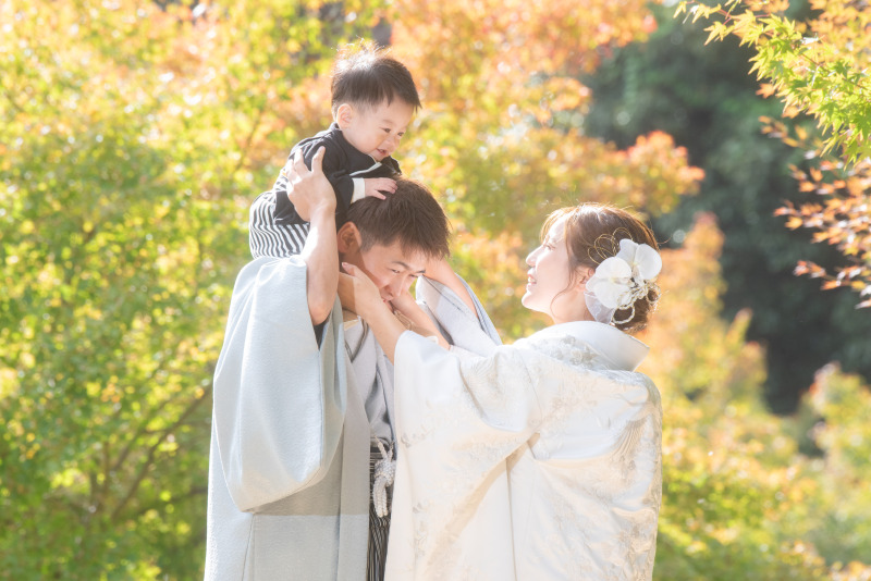 ご家族で仲良く撮影しました。お子様の衣裳も無料レンタル数点ございます