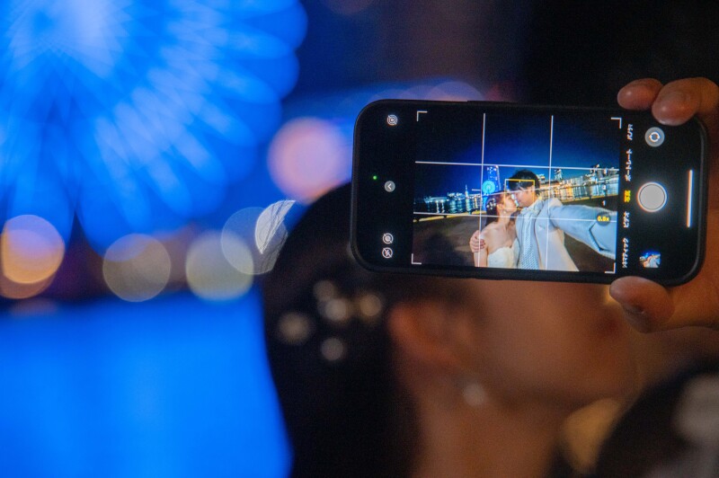 ちょっとした工夫!携帯の中の世界を撮影しました