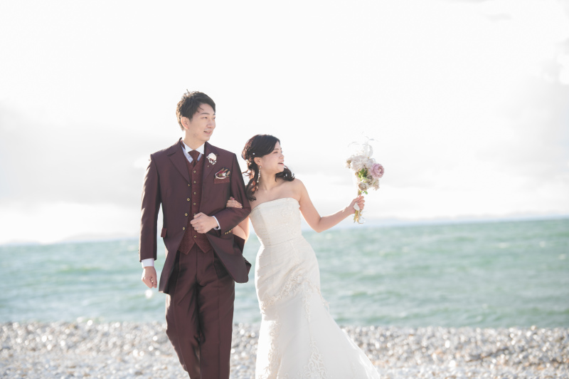 洋装はマーブルビーチからの撮影となります