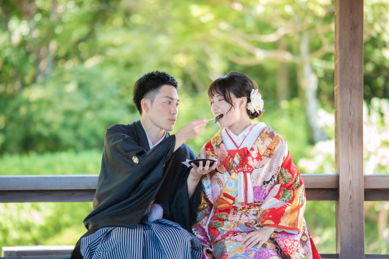 前撮り結婚式.com 縁photo _庭園で撮影できる
