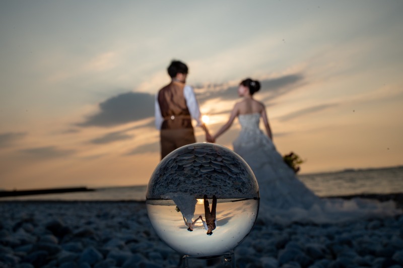 前撮り結婚式.com 縁photo _海で撮影できる