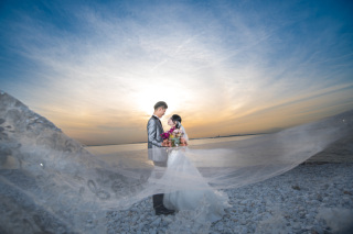 前撮り結婚式.com 縁photo _マーブルビーチフォトプランのオフショットムービー