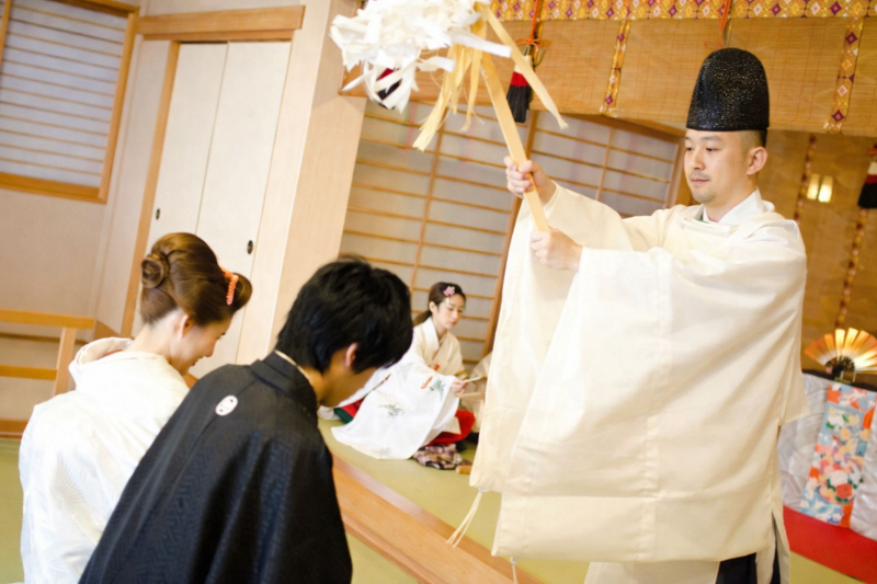 平日99,800円ロケ撮影プランでそのまま挙式OK衣装追加料金無しデータ100c明朗会計（大阪市内、挙式手続き初穂料はお客様）