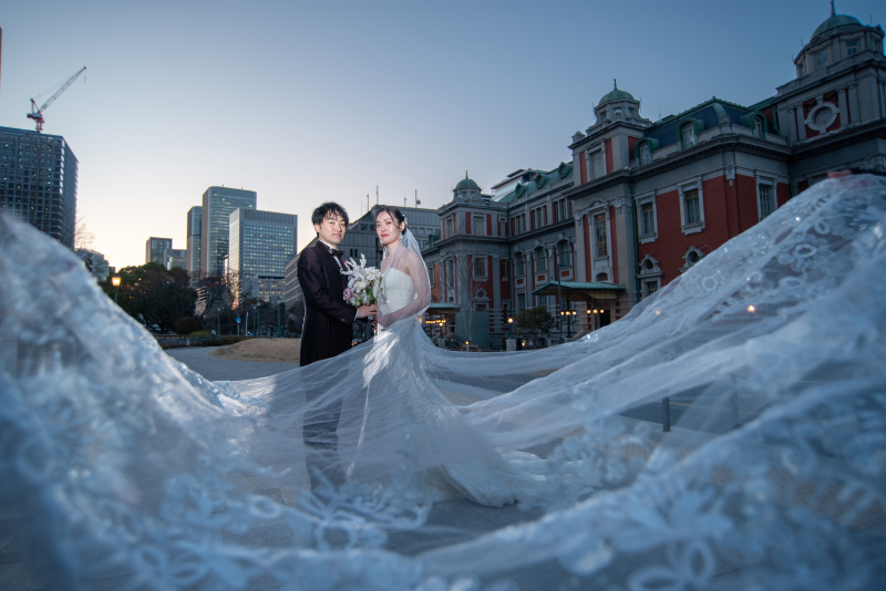 【直近割◇2月20日まで】＼サンセットから夜景ロケ！衣装追加無し明朗会計／公会堂前広場【ドレス＆タキシード＋データ50カット】