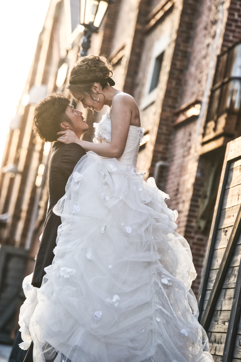 洋装前撮り大阪港赤煉瓦街撮影プラン【ドレス&タキシード+データ100カット】※衣裳アップグレード料金なし