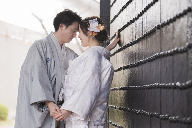 オールシーズンも値段変わらず◆和装大阪城ロケーション【衣裳(色打掛&白無垢+紋付)+データ150カット】※衣裳up料金無し