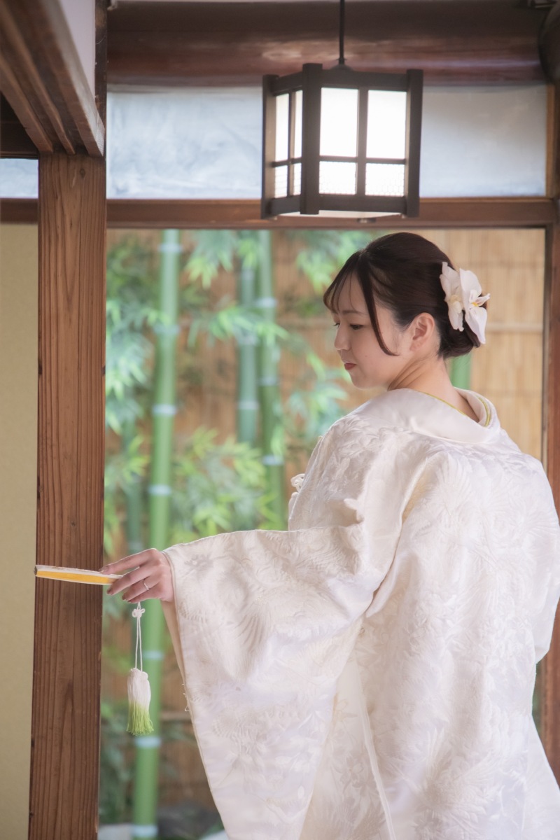 ご新婦様後ろ姿