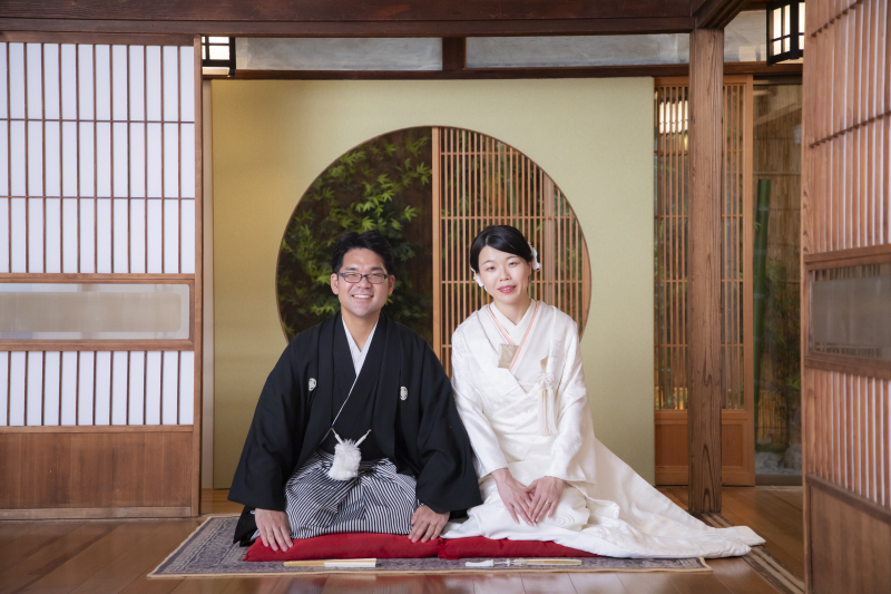 和装で撮影なら鉄板なこのポーズで！