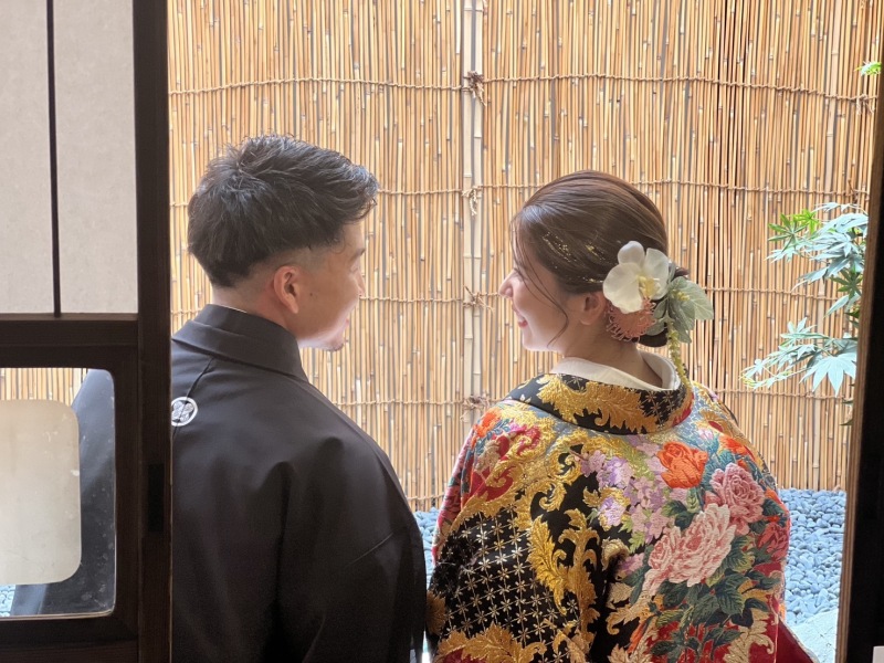 ブライダルヘアメイク会社が運営