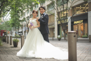 心を込めてご担当をさせて頂きます。丸の内周辺の都会の雰囲気もグッド！！⭐︎ロケーション場所はご相談くださいませ！東京駅、池田山公園、小石川後楽園、肥後細川邸など撮影場所が車30分圏内にございます！