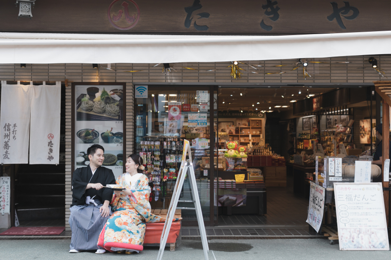 和スイーツを食べながら！