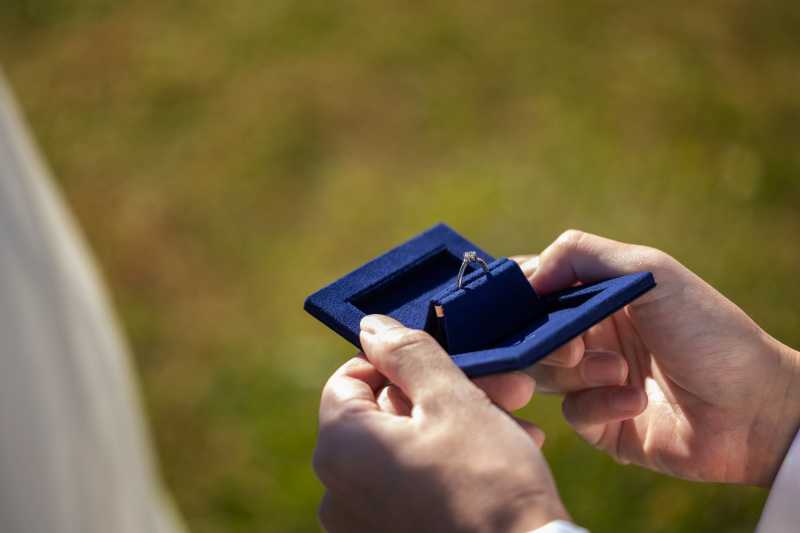 アイテムは婚約指輪