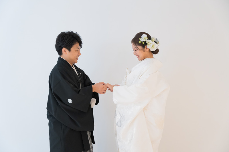 《スタジオフォト》和装｜白無垢・紋付袴｜人気の正座ショットも♡