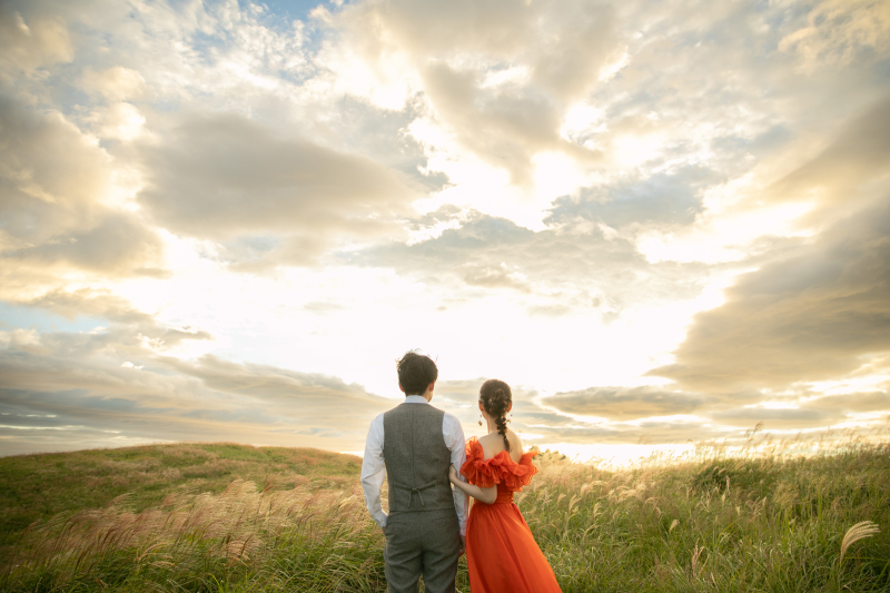 《生石高原》洋装ロケーション│黄金色に輝くススキ＆絶景が広がる火上げ岩│サンセット撮影も追加料金無し♪