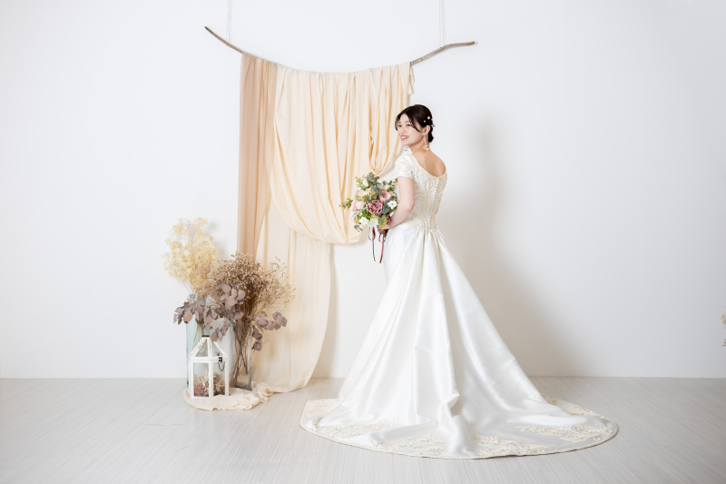 《スタジオフォト》洋装｜ドレス・タキシード｜シンプル＆可愛い背景で撮影