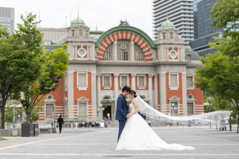 街の緑と歴史建築に包まれて