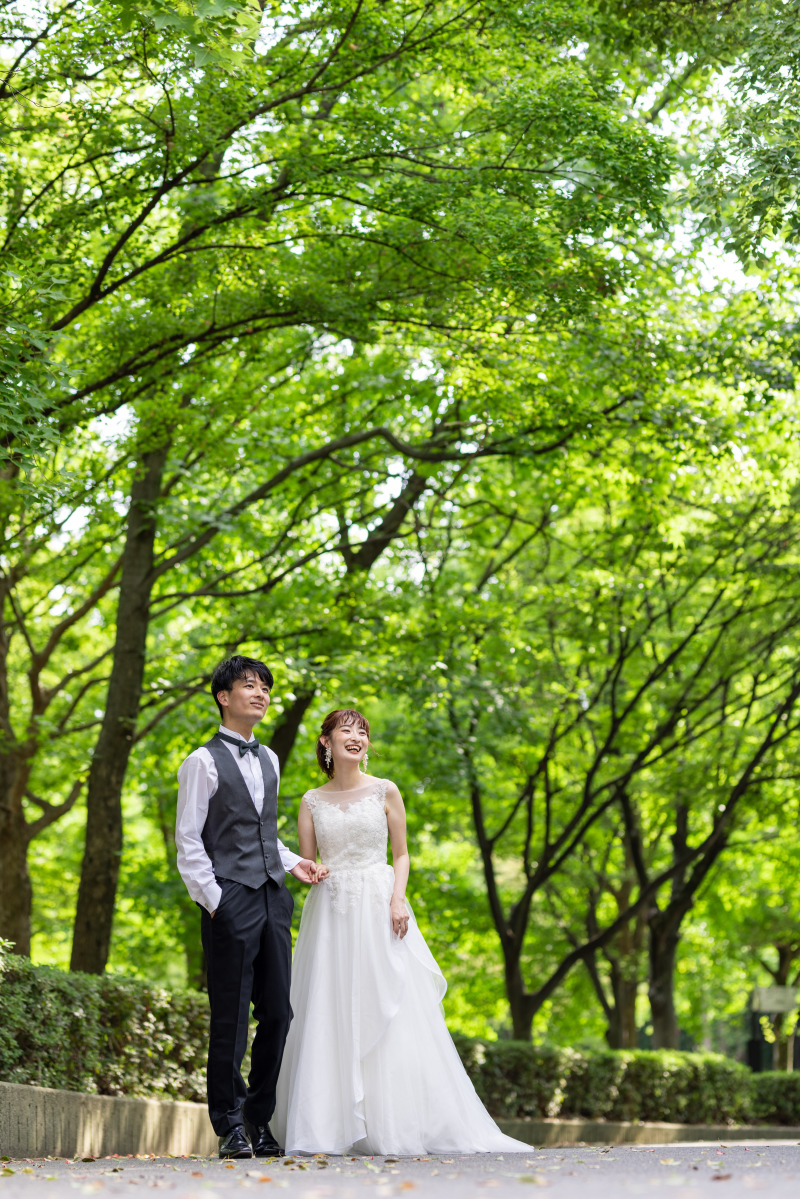 木漏れ日が差し込む公園の中での1枚