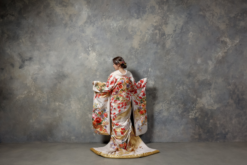 華やかな色打ち掛け