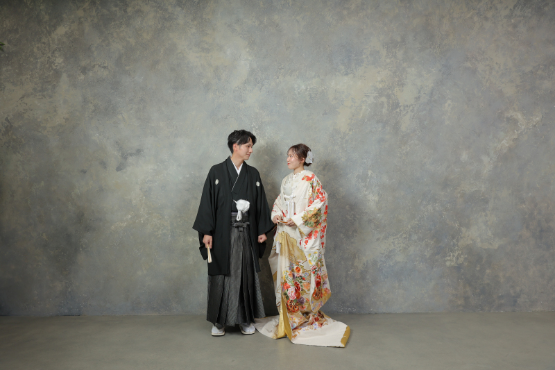 グレーの壁でシンプルに！