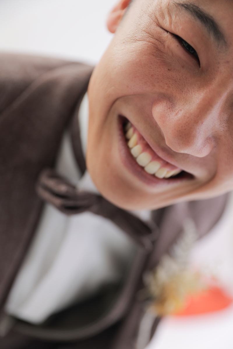 カメラにグッと！