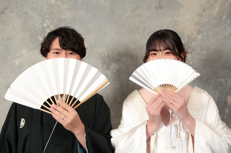 扇子からひょこっ！