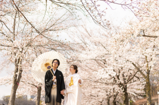 【和装ロケーション洋装スタジオプラン】季節も感じられるお写真を♪