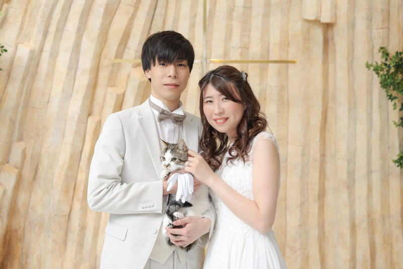 まずは、猫ちゃんと一緒に!