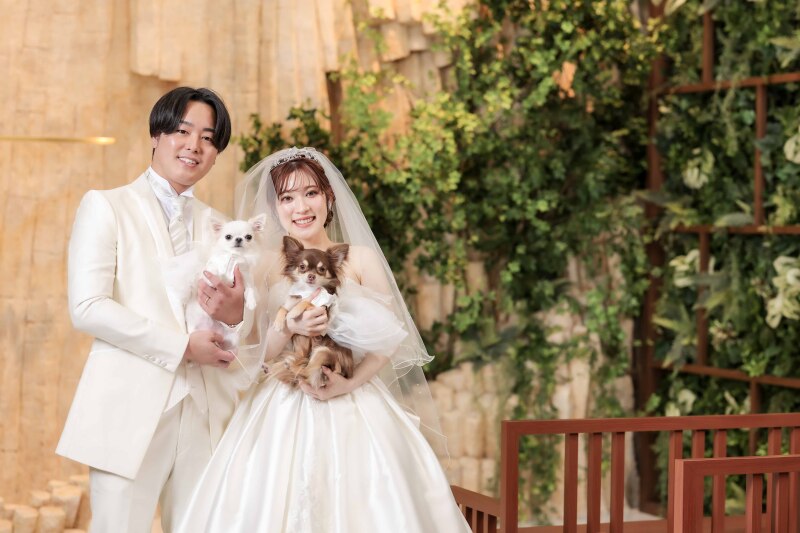 壮大なチャペルでハイチーズッ!