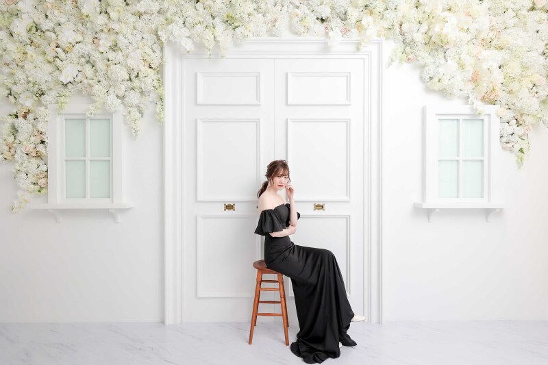 ホワイト×ブラックのコントラストが映えるカット！