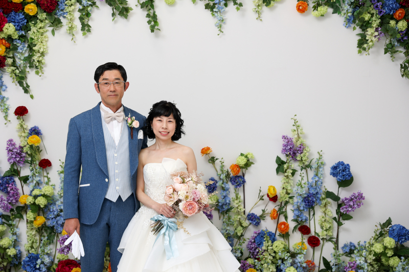 カラフルなお花に囲まれて