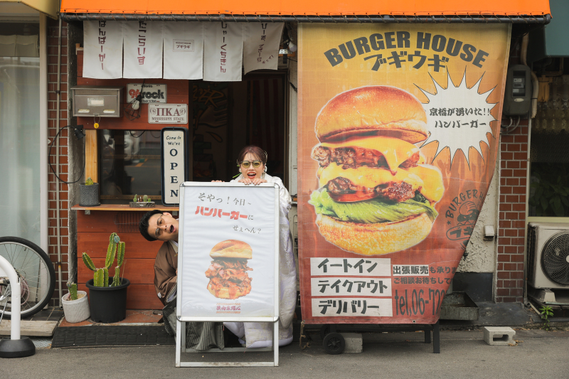 店前でも撮影！