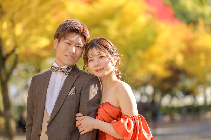 銀杏並木の中で