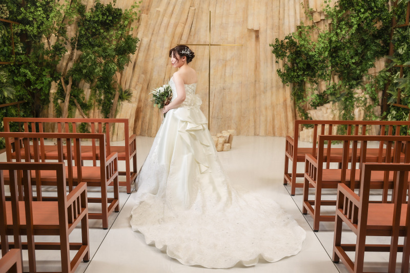 美しいドレスラインを撮影