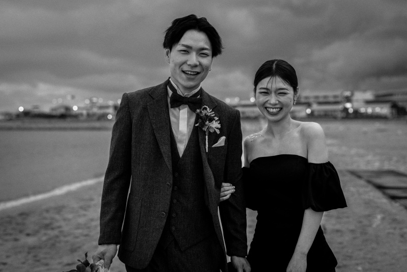 モノクロで際立つお二人らしさ!