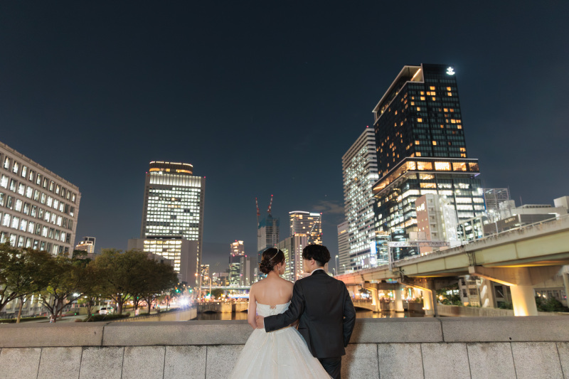 街の光に包まれて