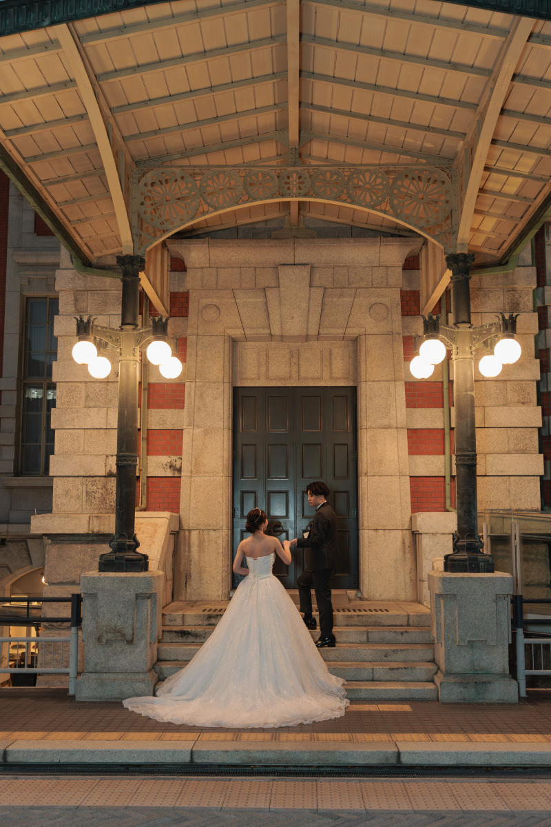 【和装スタジオ洋装ロケーションプラン】お二人らしさ溢れる街撮り