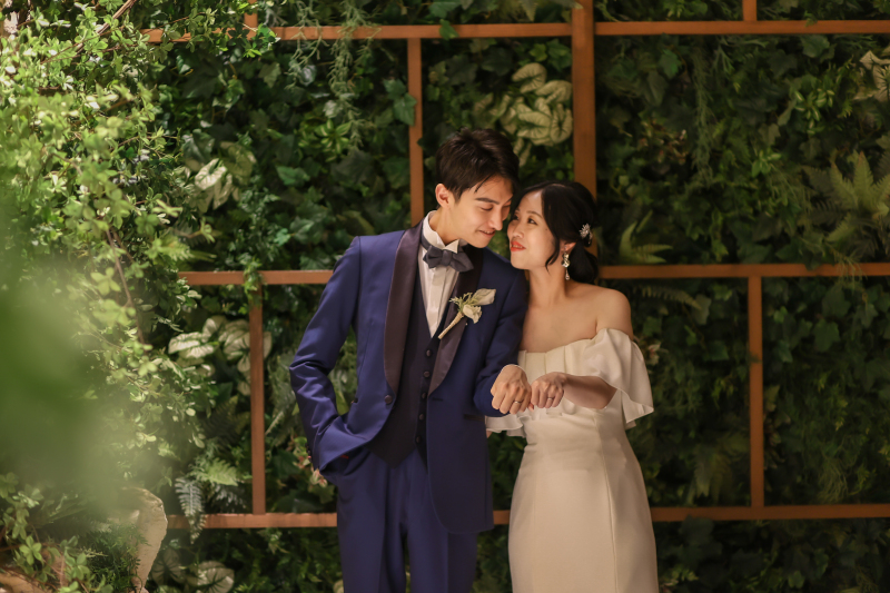 指輪のショットも。