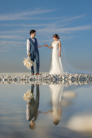 【洋装スタジオ＋ロケプラン】スタジオもロケもお二人らしくHappyに！