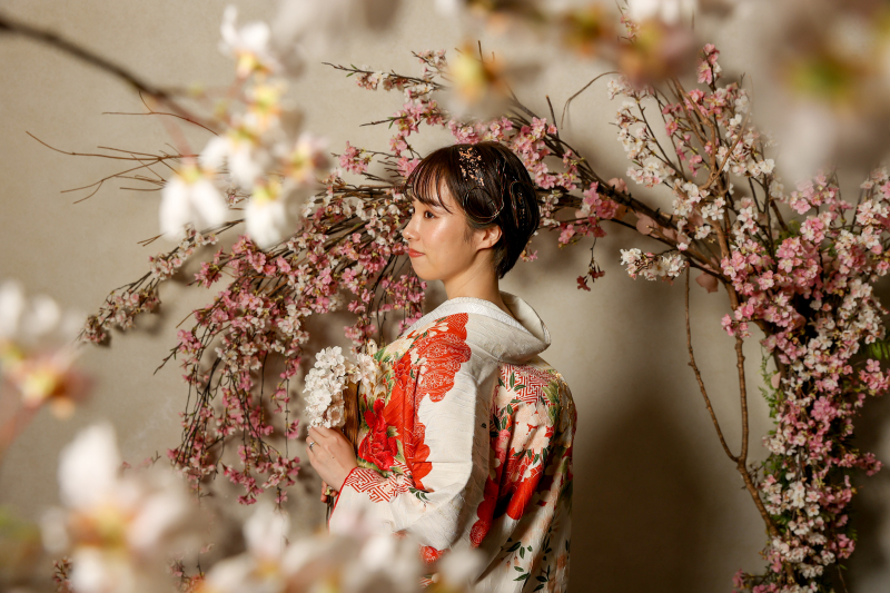 花の額縁の中で