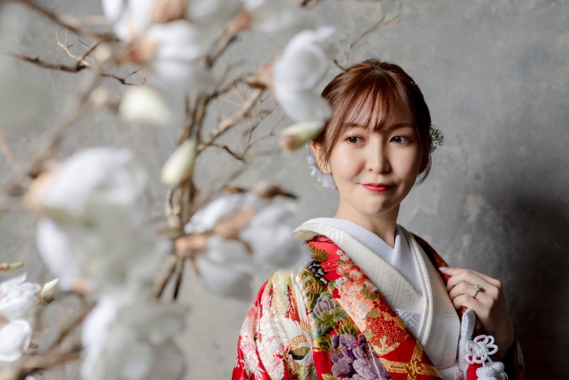 綺麗なお花と綺麗な新婦さま