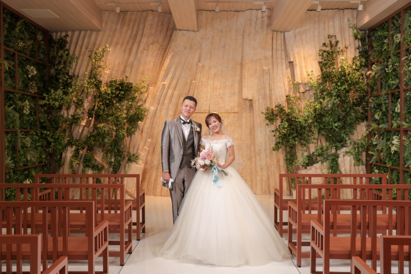 お色直しでチャペルでパシャリ！