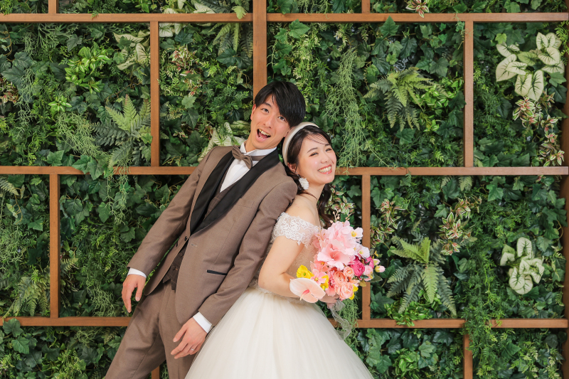 背中で押しあいっこ♪