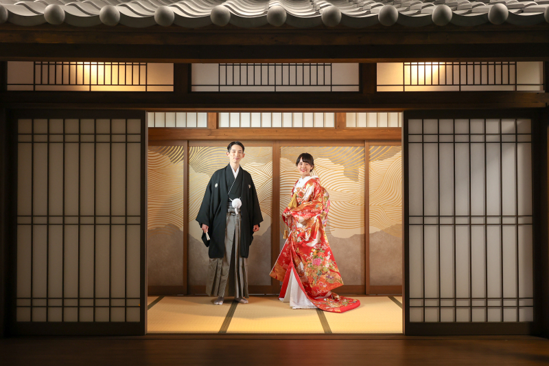 屋内庭園も煌びやかに！