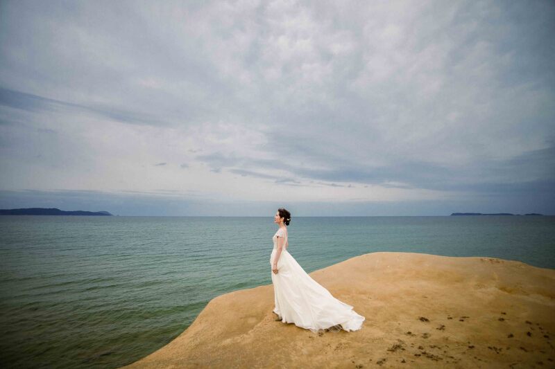 壮大なロケーションを背景に撮影