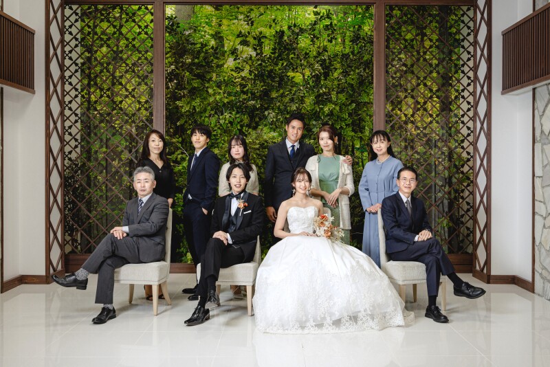 【家族写真プラン】本格スタジオで撮るウエディングフォト+家族写真の両方が残せるプラン