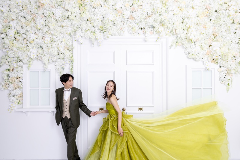 【ウエディングドレスもカラードレスも両方叶う♪】1月末までの撮影限定!洋装2着スタジオ撮影プラン◆全カットデータ付!